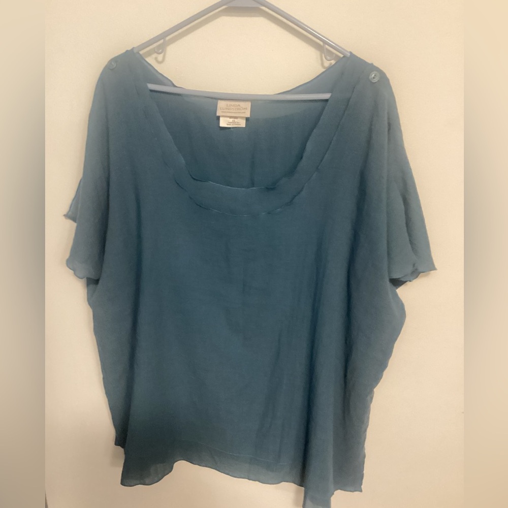 Women's Blue Top